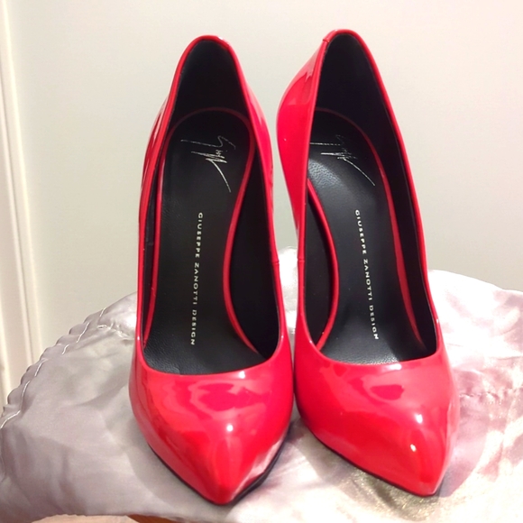 Giuseppe Zanotti Red Patent Platform Pumps - Picture 3 of 8
